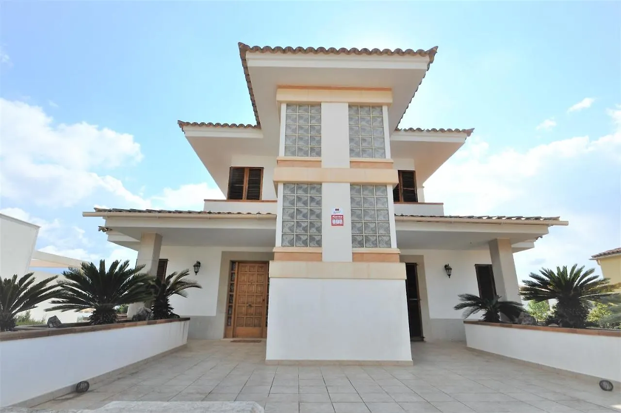 Hermosa Casa De Vacaciones Ca Na Malen La Cabaneta Spain