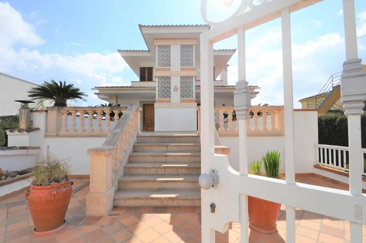 Hermosa Casa De Vacaciones Ca Na Malen La Cabaneta Villa