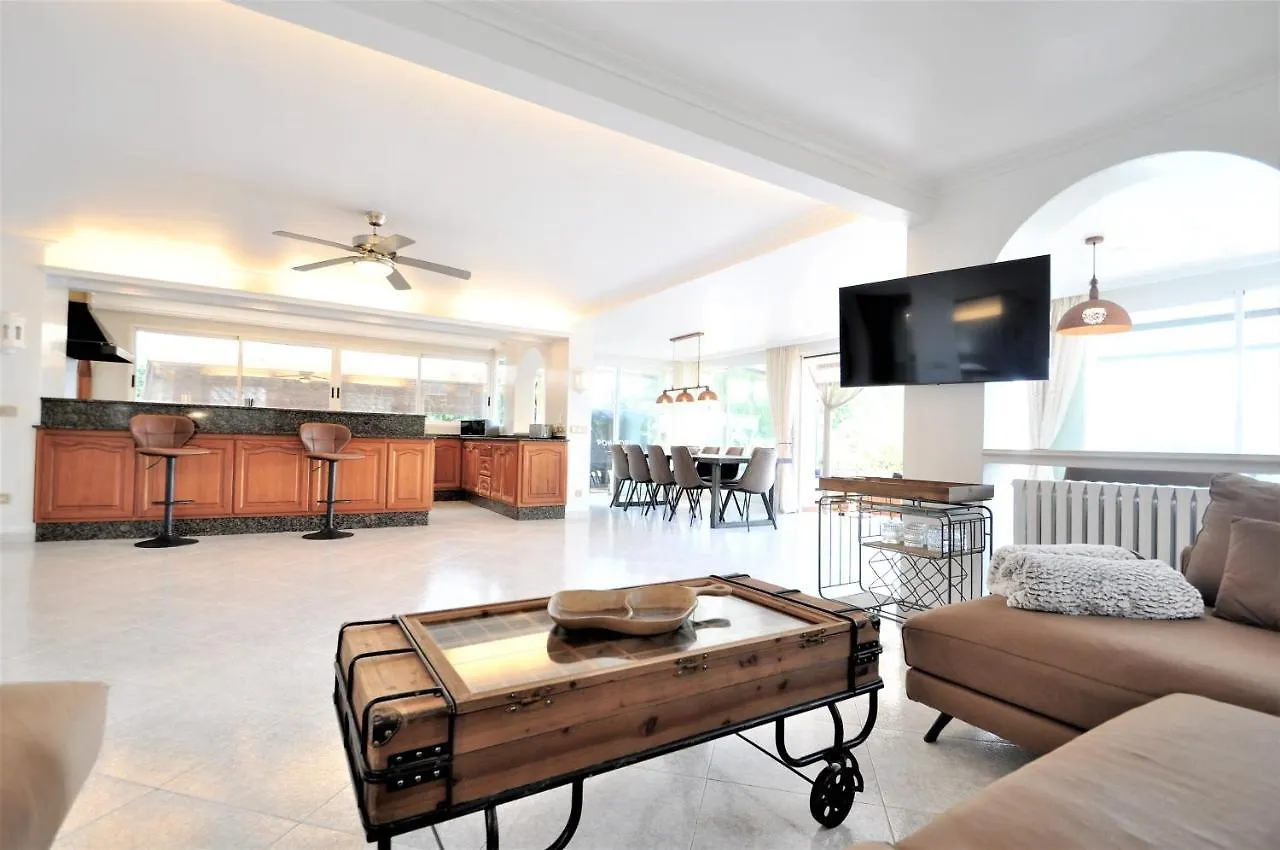 Hermosa Casa De Vacaciones Ca Na Malen La Cabaneta
