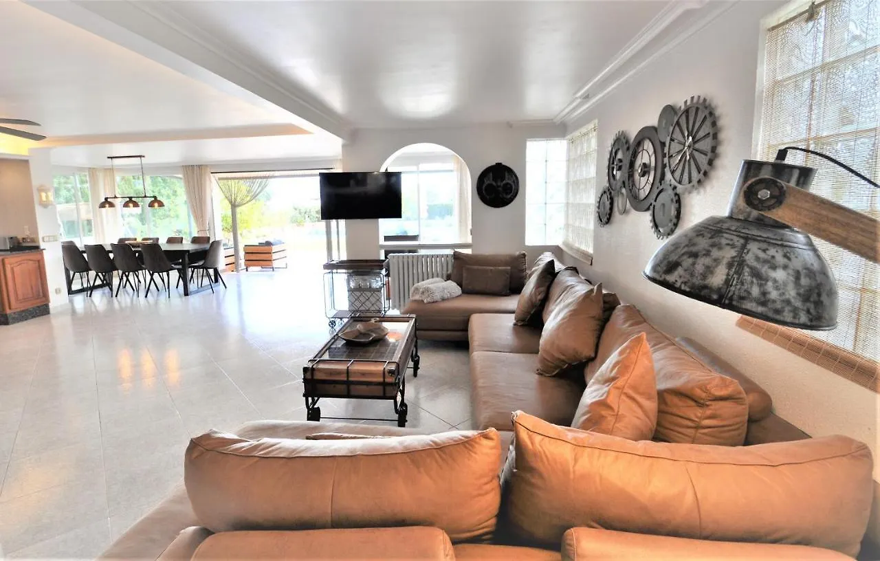 Hermosa Casa De Vacaciones Ca Na Malen La Cabaneta Villa